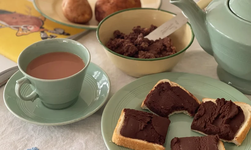 We tried a 1940s Ministry of Food mock Chocolate Spread recipe