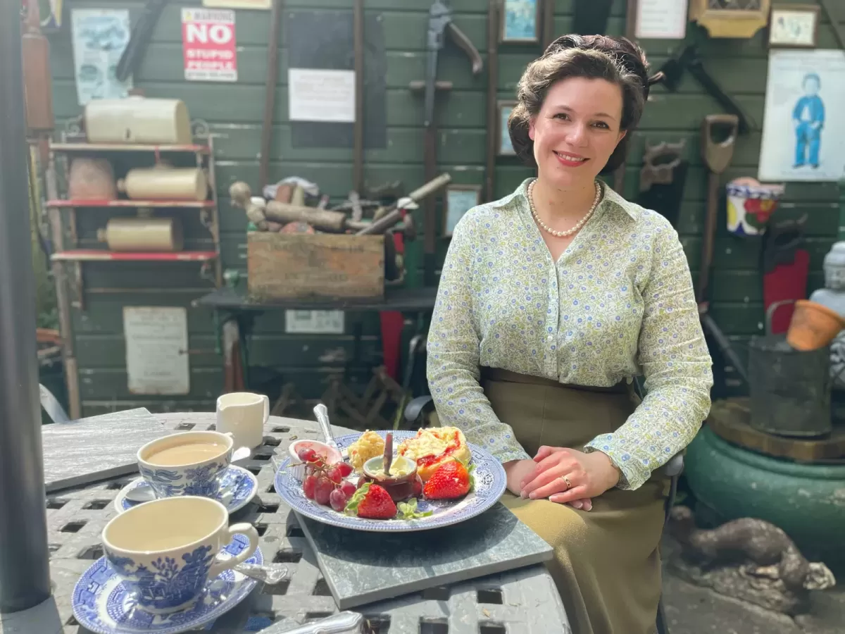 Lydia Teapotsandtablecloths